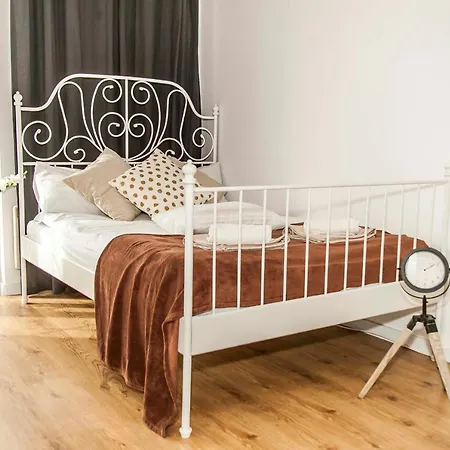 Beza Studio Przy Plazy Z Parkingiem Apartment
